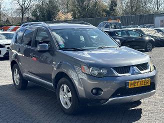 Mitsubishi Outlander 2.4 16V Mivec 4x2 SUV  Benzine 2.360cc 125kW (170pk) FWD picture 7