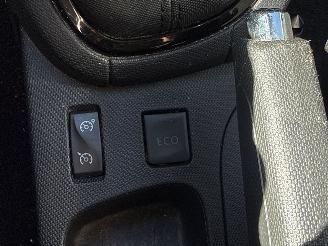 Renault Clio 0.9 Energy TCE 90 12V Hatchback 4Dr Benzine 898cc 66kW (90pk) FWD picture 22