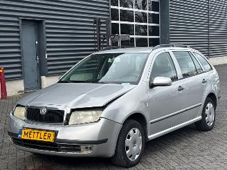 škoda osobní automobily Skoda Fabia 1.4i 16V Combi/o 4Dr Benzine 1.390cc 55kW (75pk) FWD 2003/4