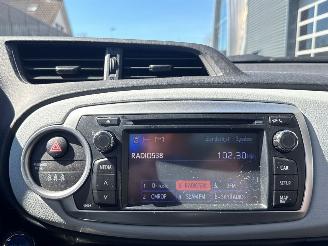 Toyota Yaris 1.5 16V Hybrid Hatchback  Elektrisch Benzine 1.497cc 74kW (101pk) FWD picture 16