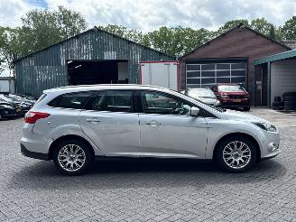 Ford Focus 1.6 TDCi ECOnetic Combi/o  Diesel 1.560cc 77kW (105pk) FWD picture 6