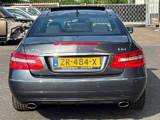 Mercedes E-klasse E-350 CGI V6 24V Coupe 2Dr Benzine 3.498cc 215kW (292pk) RWD picture 4