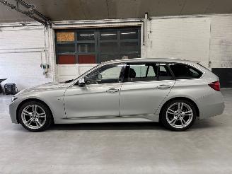 BMW 3-serie 318i 1.5 TwinPower Turbo 12V Combi/o  Benzine 1.499cc 100kW (136pk) FWD picture 2