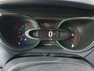 Renault Captur 1.2 TCe Dynamique AUTOMAAT picture 16