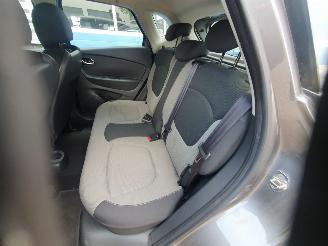 Renault Captur 1.5 dCi Expression picture 24