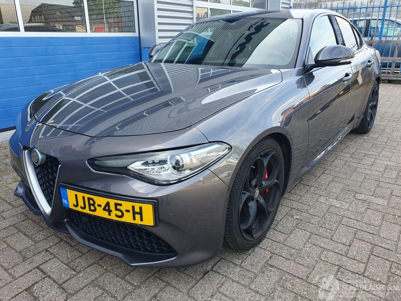 Alfa Romeo Giulia 2.0T AWD Veloce Automaat