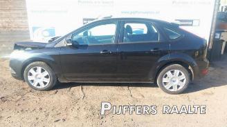 krockskadad bil auto Ford Focus Focus 2, Hatchback, 2004 / 2012 1.6 Ti-VCT 16V 2008/10