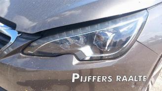 Peugeot 308 308 SW (L4/L9/LC/LJ/LR), Combi 5-drs, 2014 / 2021 1.2 12V e-THP PureTech 130 picture 8