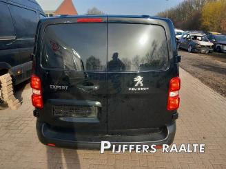 Voiture accidenté Peugeot Expert Expert (V1/VA/VB/VE/VF/VT/VY), Van, 2016 1.5 BlueHDi 120 2023/6