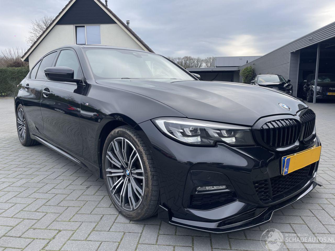 BMW 3-serie 318i Executive Edition M-PAKKET N.A.P NL AUTO PRACHTIG!!!