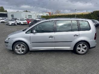 Volkswagen Touran 1.9 TDI Trendline BlueMotion 7 persoons N.A.P NL AUTO picture 5