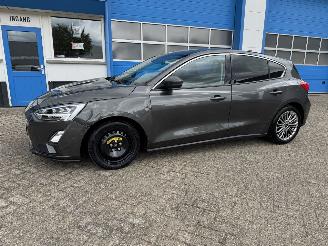 skadebil auto Ford Focus 1.0 ECOBOOST  TITANIUM  BUSINESS 2018/11