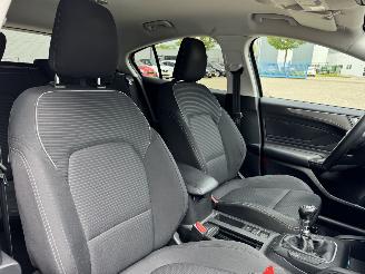 Ford Focus 1.0 ECOBOOST  TITANIUM  BUSINESS picture 18