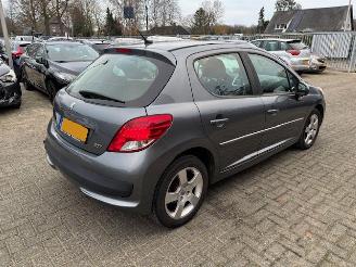 Peugeot 207 1.6 VTI Premiere picture 2