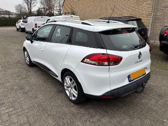 Damaged car Renault Clio 0.9 TCE Zen 2018/7