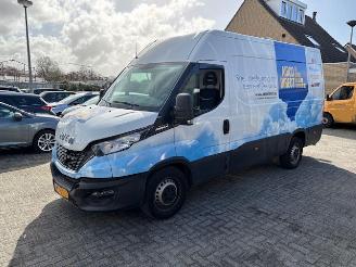 Iveco Daily 2.3 L2H3 Automaat  NAP picture 3
