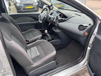 Renault Twingo 1.2 16v Dynamic  airco picture 8