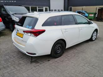 Toyota Auris 1.8 Hybrid Pano Automaat picture 5