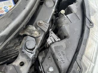 Nissan Qashqai 1.2 Connect Edition picture 12