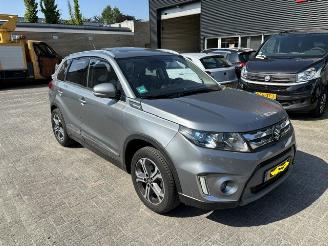 krockskadad bil auto Suzuki Vitara 1.6 Automaat High Executive 2015/8