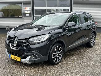 krockskadad bil motor Renault Kadjar 1.2 TCE BOSE 2018/5
