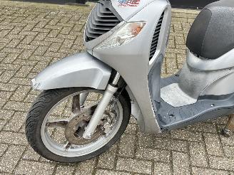 Honda SH 150 I picture 13