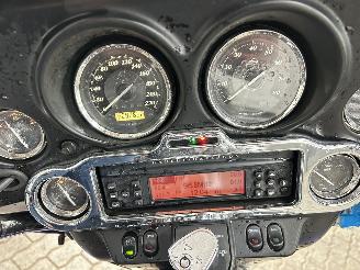 Harley-Davidson Electra Glide 103 FLHTK Electra Glide Ultra Limited picture 25