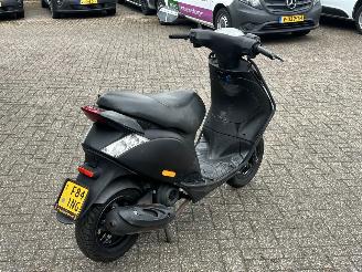 Piaggio  Zip 50 4T picture 5