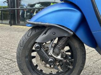 Vespa  Sprint 50 4T picture 15