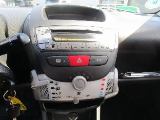 Peugeot 107 Active 5drs picture 12