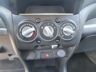 Suzuki Alto 1.0 Celebration picture 14