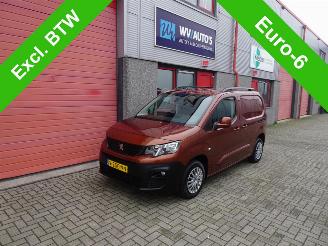 Vrakbiler auto Peugeot Partner 1.6 BlueHDI Premium navi 2 x schuifdeur airco 2019/1