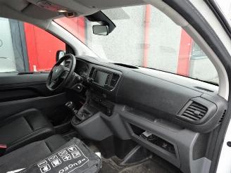 Peugeot Expert 2.0 BlueHDI 120 pk Standard Premium 3 zits picture 28