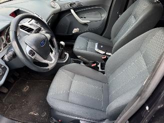 Ford Fiesta 1.25 Ghia (Hatchback 5-dr.) picture 13