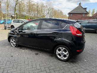 Ford Fiesta 1.25 Ghia (Hatchback 5-dr.) picture 11