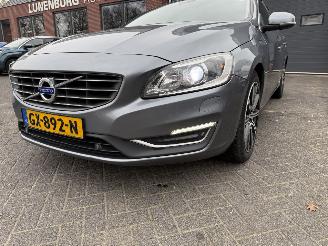 Volvo V-60 2.4 D6 Twin Engine R-Design picture 11