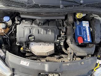 Peugeot 208 1.4 VTi Griffe (Hatchback 5-dr.) picture 27