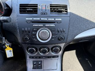 Mazda 3 1.6 S (Hatchback 5-dr.) picture 21