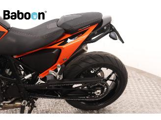 KTM 690 Duke ABS picture 21
