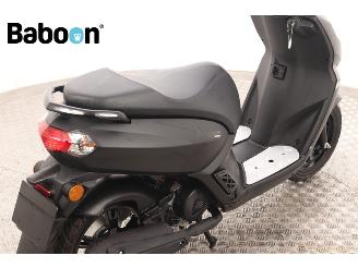 Peugeot  Kisbee Black Edition picture 9