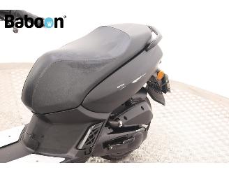 Peugeot  Kisbee Black Edition picture 18