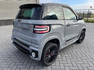 Ligier  JS60 Sun Sport Ultimate 45KM Airco picture 3