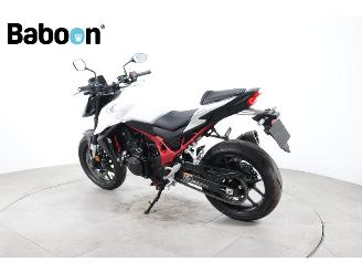 Honda CB 750 Hornet picture 5