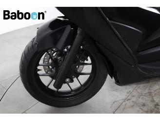 Honda  Forza 300 C-ABS picture 20