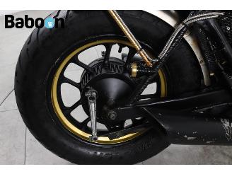 Honda  VT 700 C Shadow picture 16