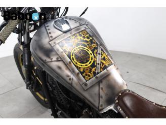 Honda  VT 700 C Shadow picture 17