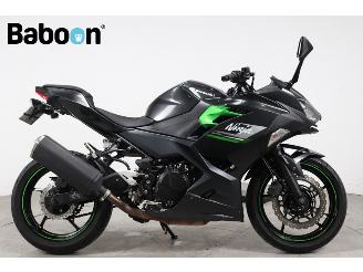 skadebil motor Kawasaki  Ninja 400 2022/12