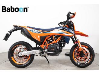 KTM 690 SMC R picture 1
