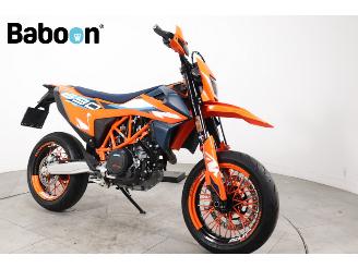 KTM 690 SMC R picture 8