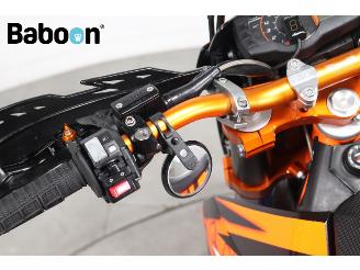 KTM 690 SMC R picture 16